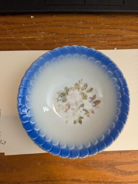 Vintage Pre-War Nippon Yoko Boeki Porcelain Scalloped Bowl Gold Trim